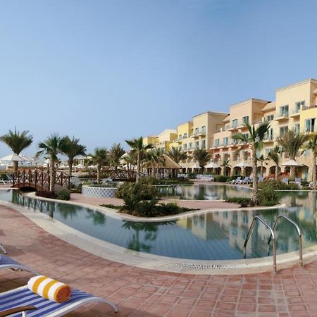 Movenpick Hotel & Resort Al Bida'A Salmiya Exterior foto