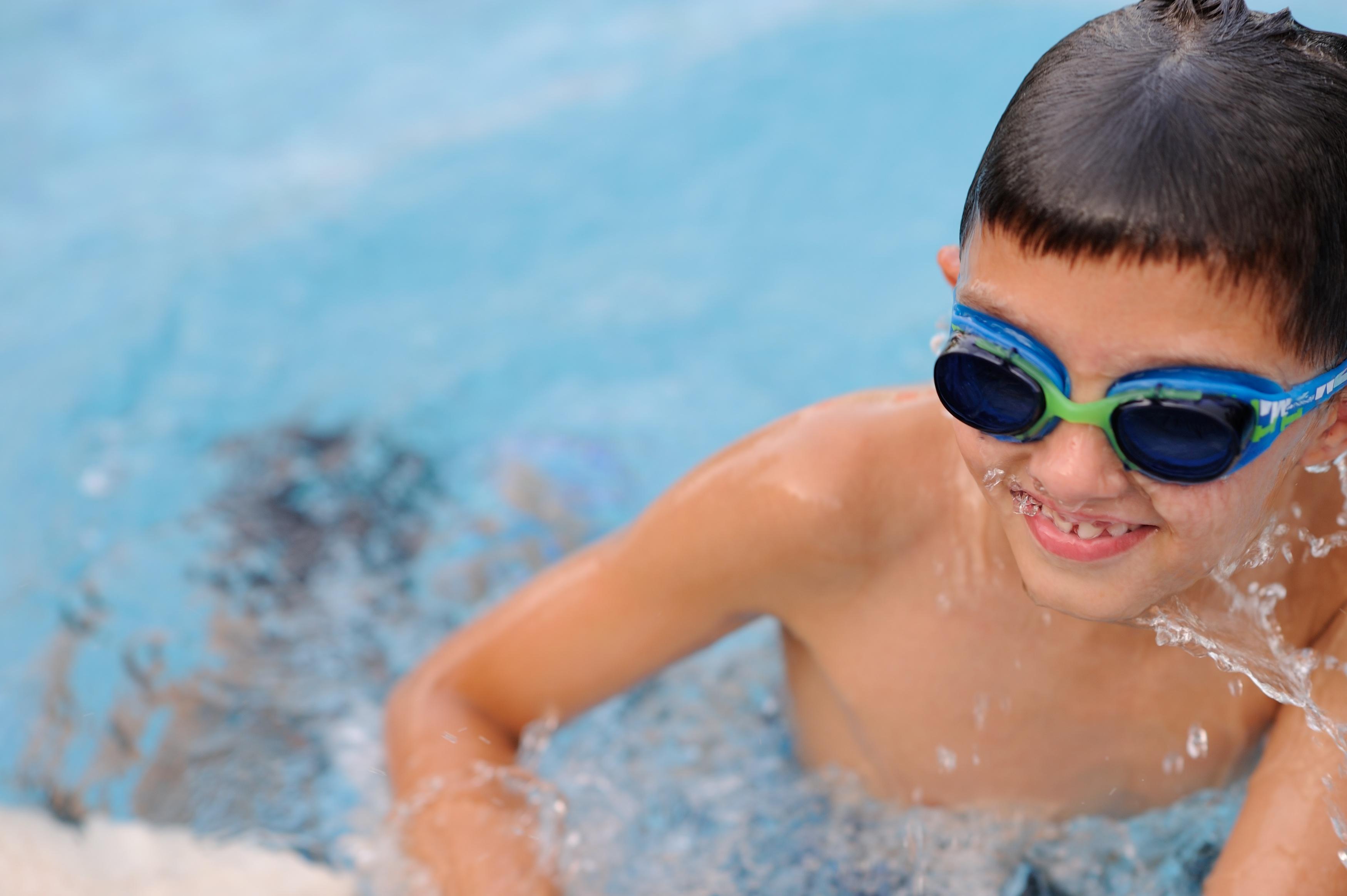 Moevenpick Hotel & Resort Al Bida'A Salmiya Exterior foto Swimming goggles