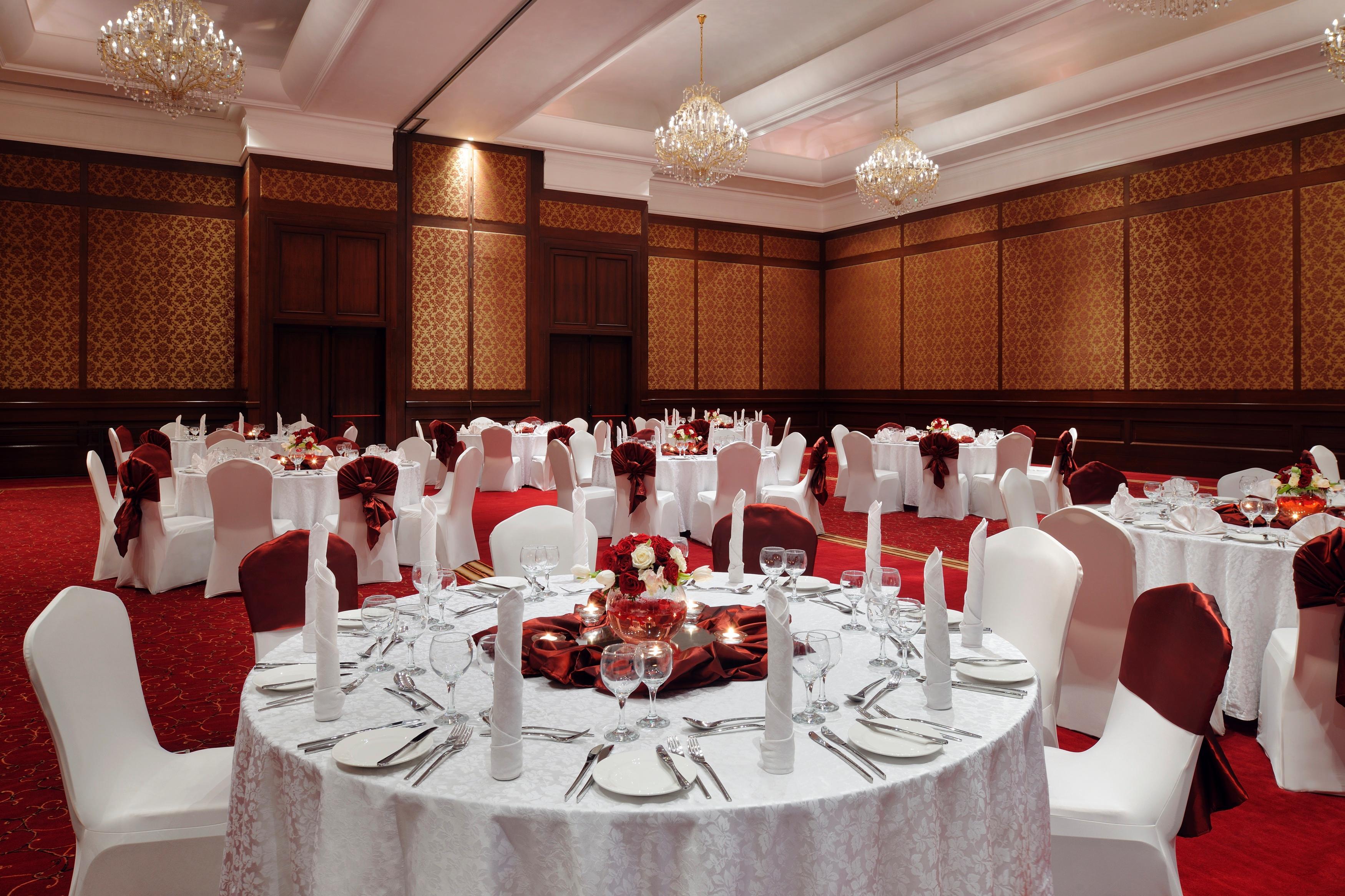 Moevenpick Hotel & Resort Al Bida'A Salmiya Exterior foto The Imperial Ball Room